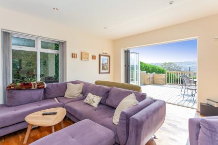 Lounge Area