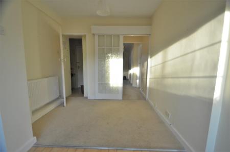 breakfast room 1.jpg