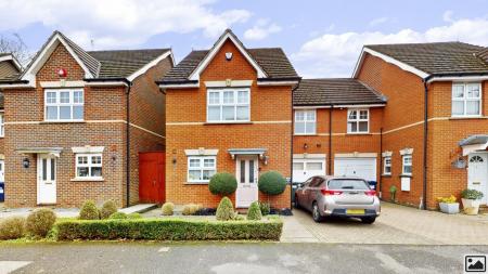 Sebergham_Grove_Mill_Hill_NW7_2AU_12122021_192819.