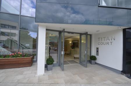 6 titan court 017.jpg