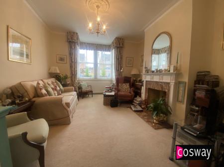 reception room 1.jpg