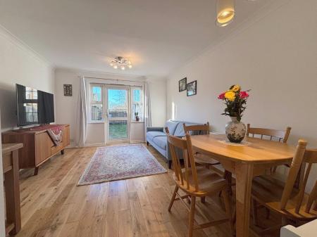 diningroom lounge.jpg