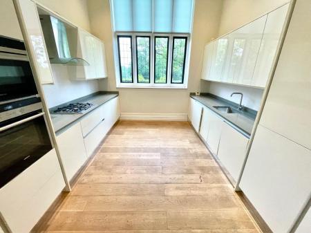 KITCHEN.jpg