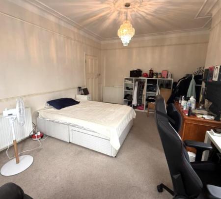 DOWNSTAIRS BEDROOM.PNG