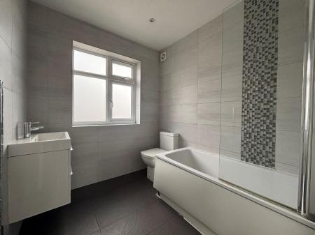 bathroom wyre grove 2026.jpg