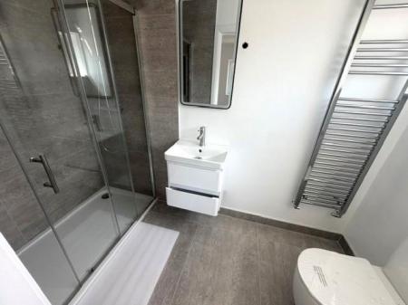 BATHROOM 1.jpg