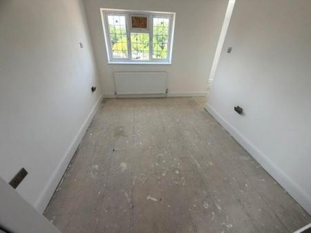 BEDROOM 3.jpg