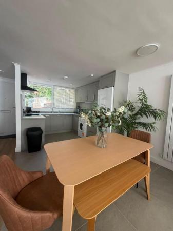 KITCHEN-DINING.jpg
