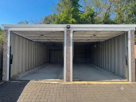 garage.jpg