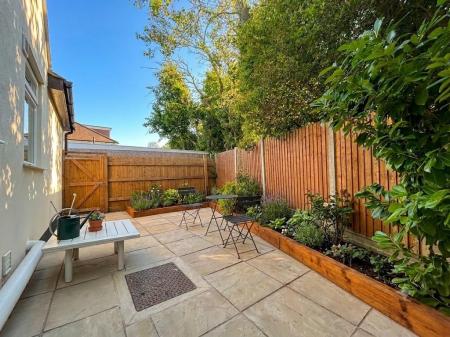 garden2.jpg