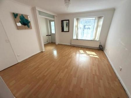 LIVING ROOM.jpg