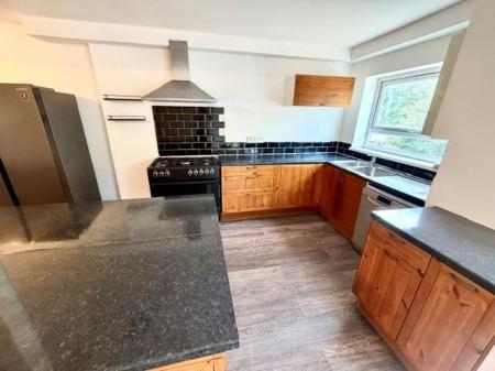 KITCHEN 1.jpg