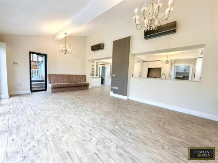 Living/Dining Room