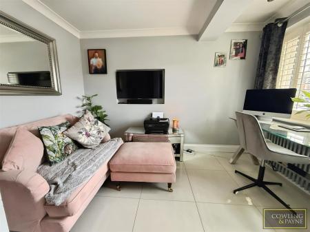 OFFICE/RECEPTION ROOM