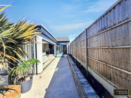 LOW MAINTENANCE REAR GARDEN