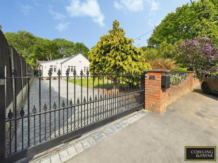 GATED DRIVEWAY