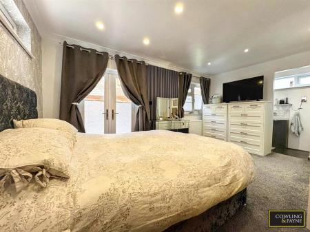 BEDROOM 1