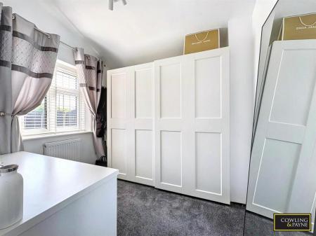 BEDROOM 2 WITH DRESSING ROOM