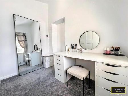 BEDROOM 2 WITH DRESSING ROOM