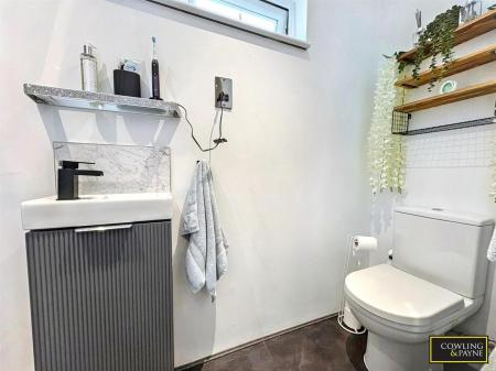 EN SUITE