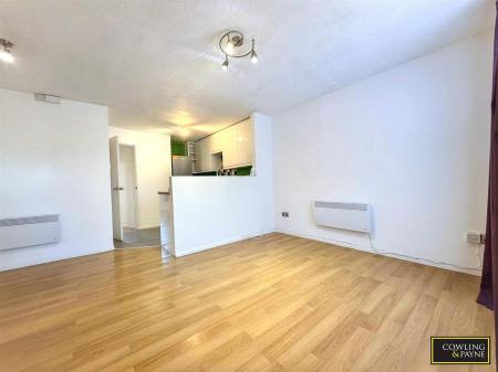 KITCHEN/LOUNGE/DINER