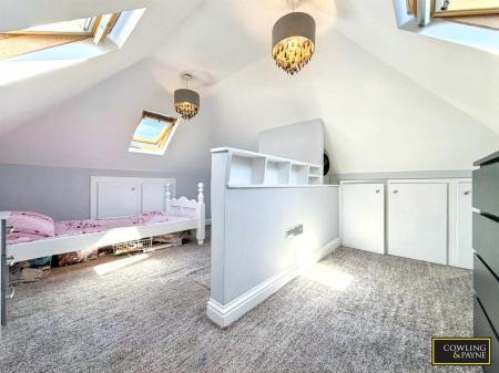LOFT ROOM