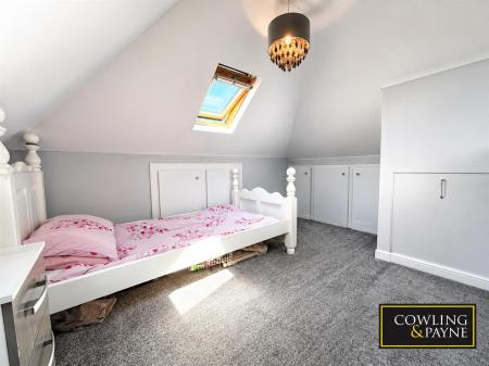 LOFT ROOM