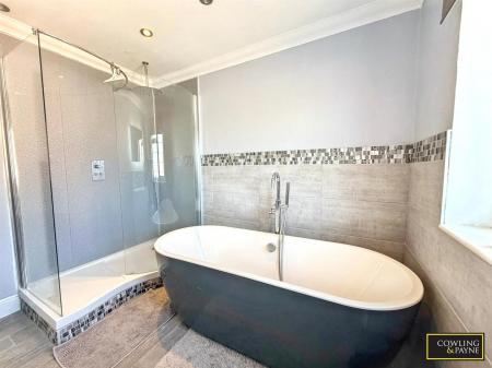 4 PIECE BATHROOM