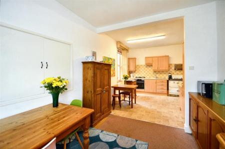 Kitchen / Breakfast Room