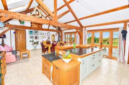 Kitchen / Dining Room