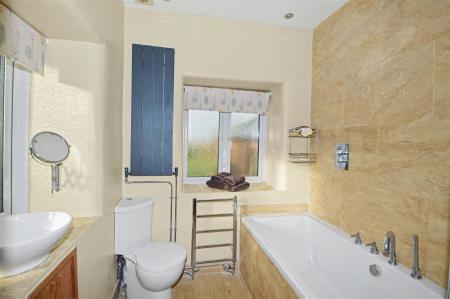 Bedroom 4 Ensuite