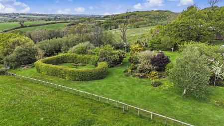 The Linhay Garden