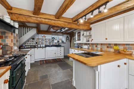 Kitchen / Breakfast Room