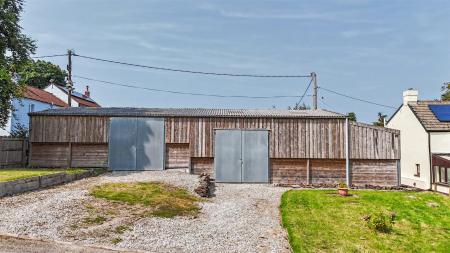 Garage / Storage Buliding
