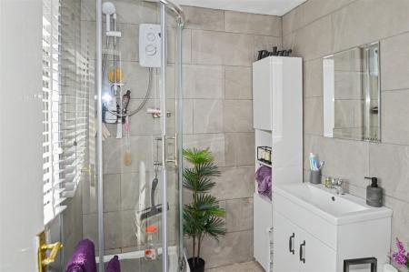 Number 8 Shower Room