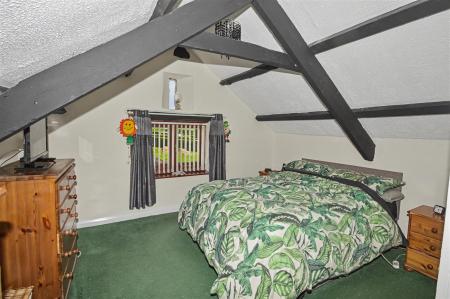 Higher Beeches Bedroom 1