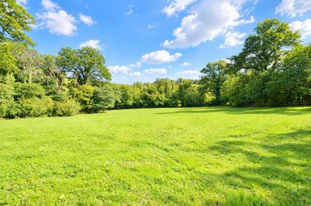 Land available to rent