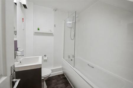 Foxglove Bathroom