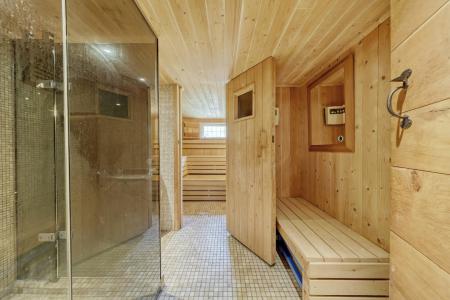 Sauna & Changing Room