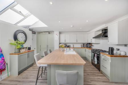 Kitchen/Breakfast Room