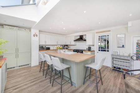 Kitchen/Breakfast Room