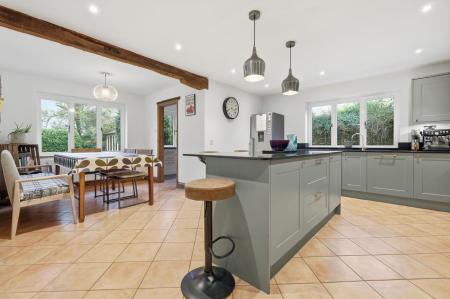 Kitchen/Dining room
