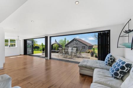 Living/Dining Room