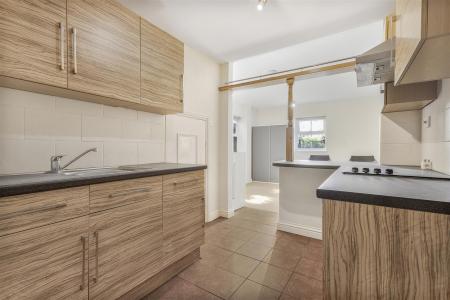 Studio: Kitchen