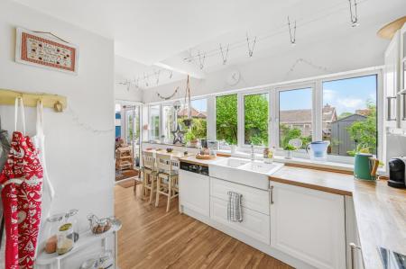 Kitchen/Breakfast Room