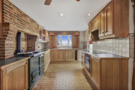 Kitchen / Breakfast Room