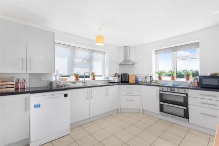 Kitchen/Dining Area