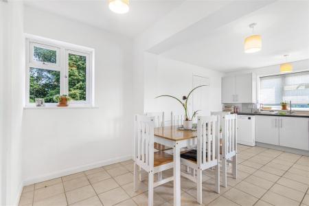Kitchen/Dining Area