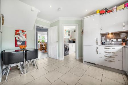 Kitchen/Breakfast