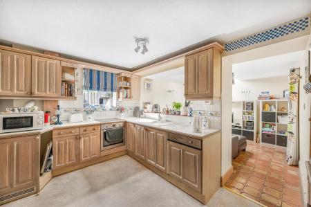 Kitchen/Snug